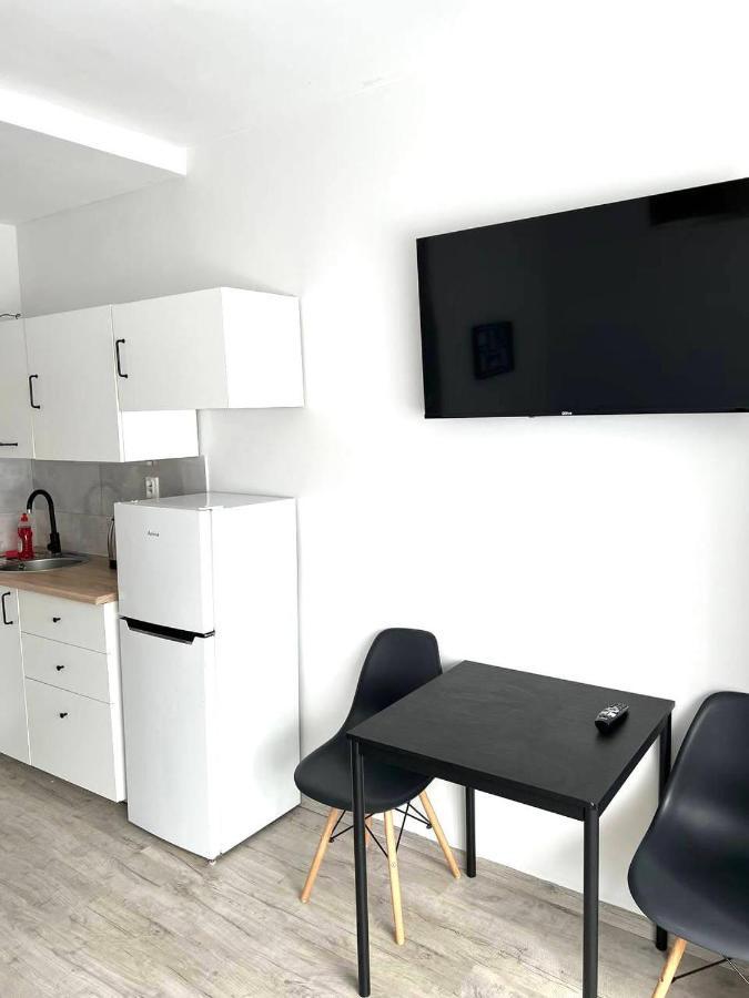 Apartment Solidarnosci, Metro, Wi-Fi, Tv, Youtube - By Hik Apartments 华沙 外观 照片